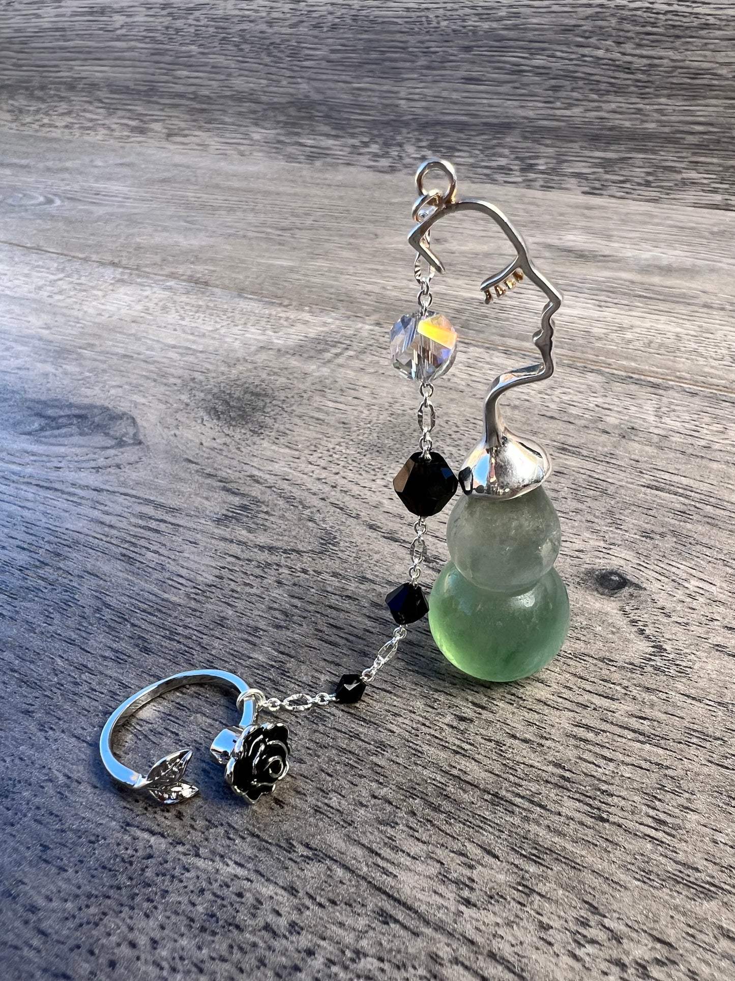 Gestured Face Pendulum