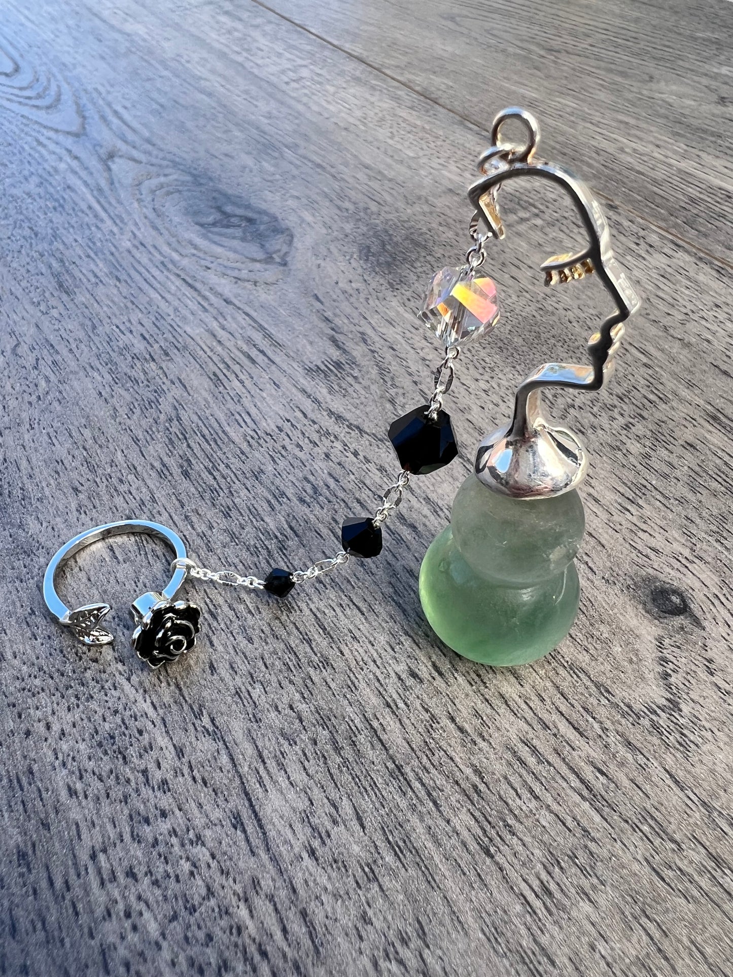 Gestured Face Pendulum